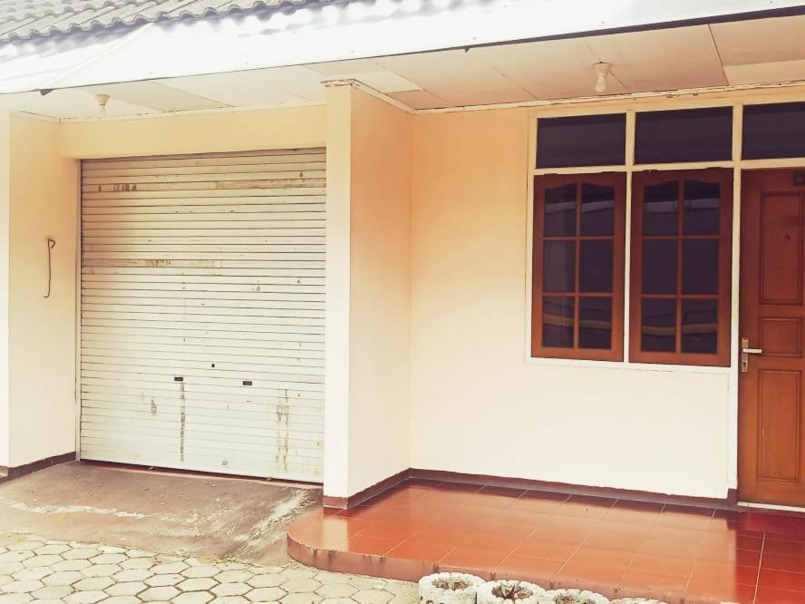 Hotel Wijaya Purwokerto Exterior photo